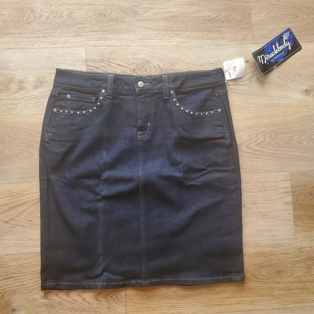 NWT Miraclebody Stretch/Studded Jean/Denim Skirt Size 14